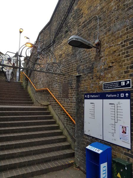 Barnes Bridge station